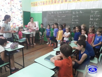 Nível B em visita ao 1º ano 