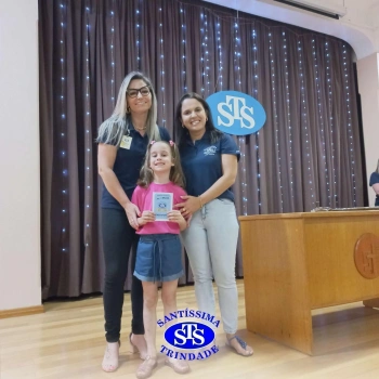 Celebração de Conclusão da Educação Infantil e Envio para o 1º ano do Ensino Fundamental.