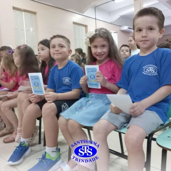 Celebração de Conclusão da Educação Infantil e Envio para o 1º ano do Ensino Fundamental.