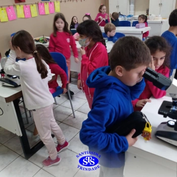2º ano | Prática no Laboratório de Ciências
