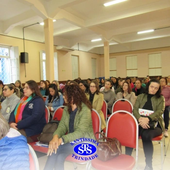 Encontro de formação com profissionais do Colégio