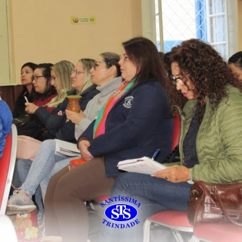 Encontro de formação com profissionais do Colégio