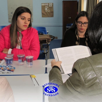 Encontro de formação com profissionais do Colégio