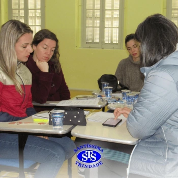 Encontro de formação com profissionais do Colégio