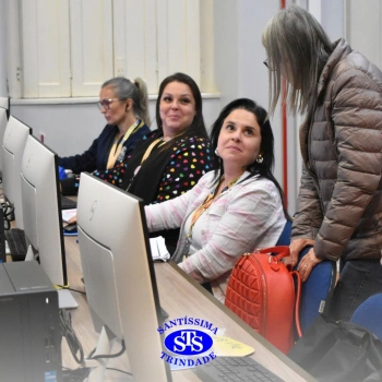 Professores exploram plataformas Matific e Plurall para conhecer novos recursos