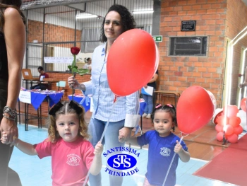 Homenagem às Mães da Educação Infantil