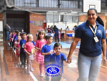 Homenagem às Mães da Educação Infantil