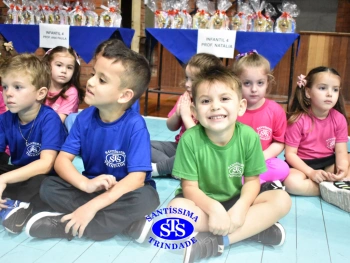 Homenagem às Mães da Educação Infantil
