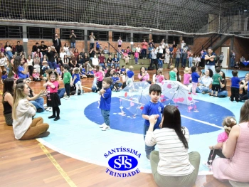 Homenagem às Mães da Educação Infantil