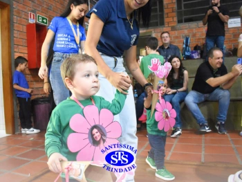 Homenagem às Mães da Educação Infantil