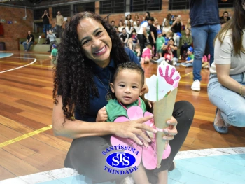Homenagem às Mães da Educação Infantil