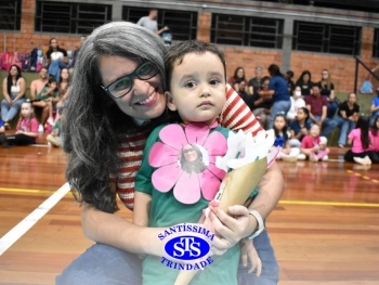 Homenagem às Mães da Educação Infantil