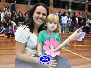 Homenagem às Mães da Educação Infantil