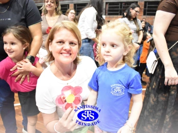 Homenagem às Mães da Educação Infantil