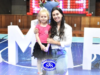 Homenagem às Mães da Educação Infantil