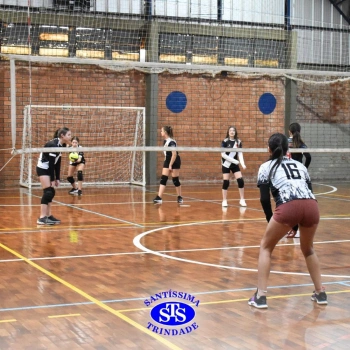 Turmas de 8º e 9º ano vivem com empolgação os Jogos Franciscanos Interséries