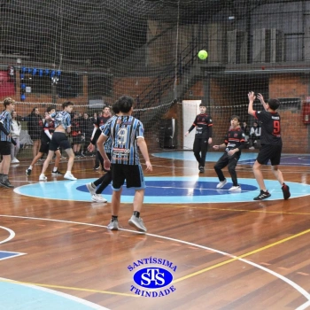 Turmas de 8º e 9º ano vivem com empolgação os Jogos Franciscanos Interséries