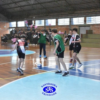 Turmas de 8º e 9º ano vivem com empolgação os Jogos Franciscanos Interséries