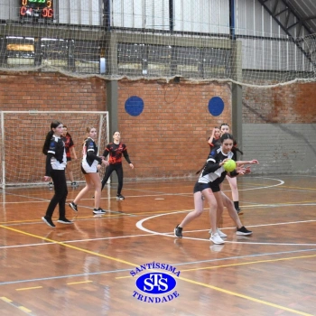 Turmas de 8º e 9º ano vivem com empolgação os Jogos Franciscanos Interséries
