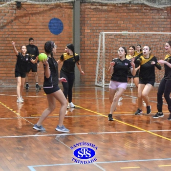 Turmas de 8º e 9º ano vivem com empolgação os Jogos Franciscanos Interséries