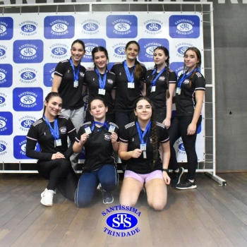 Turmas de 8º e 9º ano vivem com empolgação os Jogos Franciscanos Interséries