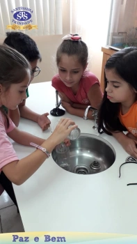 2º ano - Laboratório de Ciências