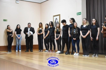 Criatividade, senso crítico e espírito investigativo marcam a culminância das Trilhas do Médio
