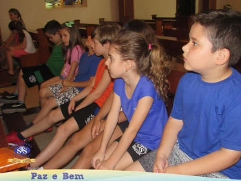 1º ano 2 e 4 - Celebração de Natal 