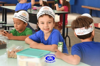 Alunos do 1º ano comemoram os 110 anos do Colégio