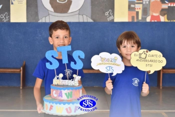 Alunos do 1º ano comemoram os 110 anos do Colégio