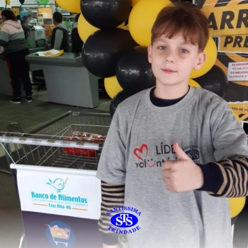 Líderes de turma participam do Sábado Solidário | Projeto Líder Voluntário