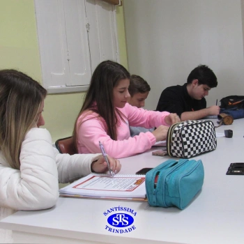 Colégio e Universidade unidos para promover novas aprendizagens
