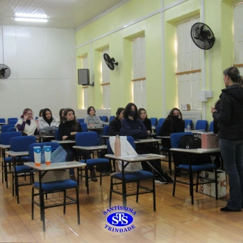 Colégio e Universidade unidos para promover novas aprendizagens