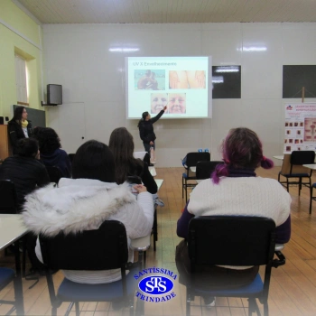 Colégio e Universidade unidos para promover novas aprendizagens