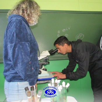 Colégio e Universidade unidos para promover novas aprendizagens