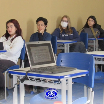 Colégio e Universidade unidos para promover novas aprendizagens
