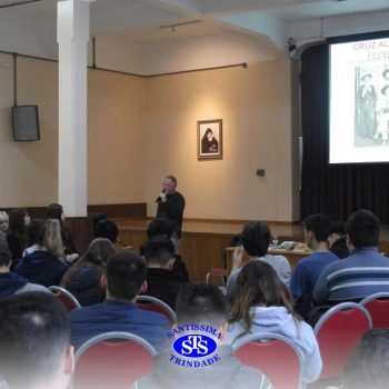 Roda de Chimarrão com o historiador Rossano Cavalari | Ensino Médio 