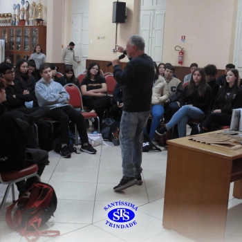 Roda de Chimarrão com o historiador Rossano Cavalari | Ensino Médio 