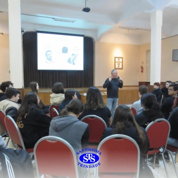 Roda de Chimarrão com o historiador Rossano Cavalari | Ensino Médio 