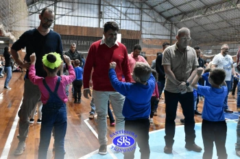 Homenagens aos pais dos alunos do Infantil 5 e do 1º ano
