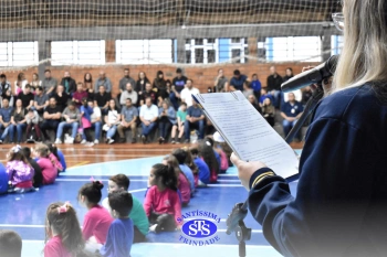 Homenagens aos pais dos alunos do Infantil 5 e do 1º ano