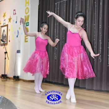 Show de Talentos celebra as habilidades dos alunos e promove momentos de descontração