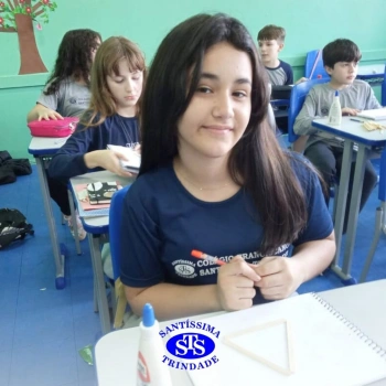 Estudo dos polígonos de forma lúdica | 5º ano