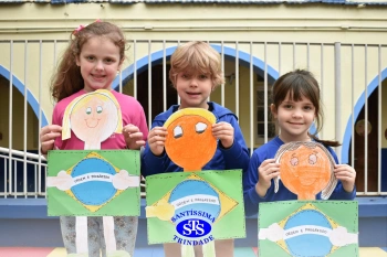 Alunos confeccionam boneco alusivo à Independência do Brasil | Inf. 5