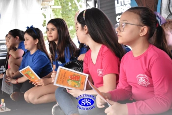 Alunos realizam apresentações artísticas na Feira do Livro 