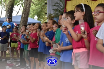 Alunos realizam apresentações artísticas na Feira do Livro 