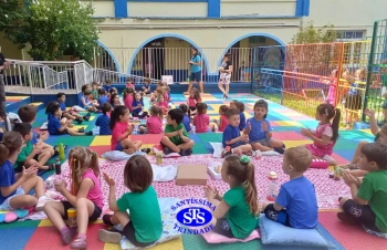Infantil 4: piquenique para comemorar o aniversário do Colégio