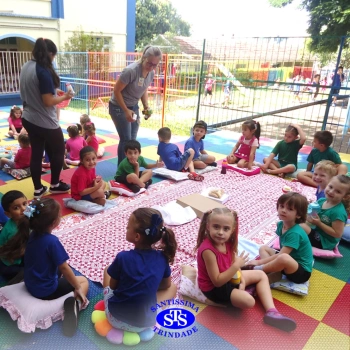 Infantil 4: piquenique para comemorar o aniversário do Colégio
