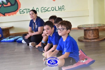 Contação de história sobre a vida de um autista com Tatiele Morais