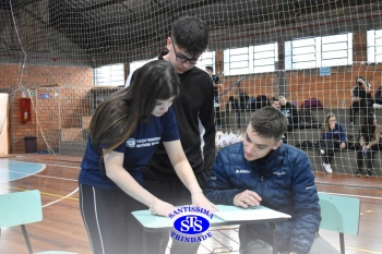 Alunos do Ensino Médio participam de Olimpíada Cultural